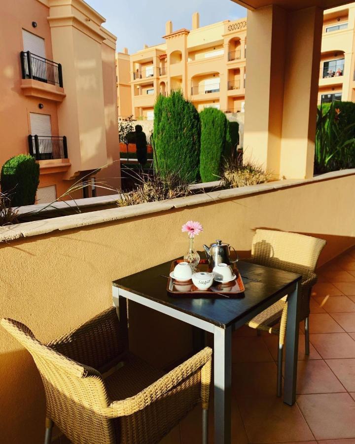 Luxury Apartment *